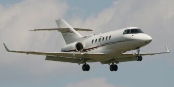 Aeronave Hawker 800 despega sin autorización ni plan de vuelo en aeropuerto de Morelos