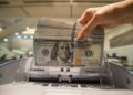 Austríacos reciben cheque de EEUU para ayuda contra covid-19, por error
