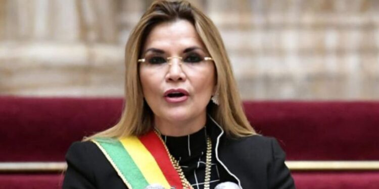 Presidenta interina de Bolivia retira candidatura electoral
