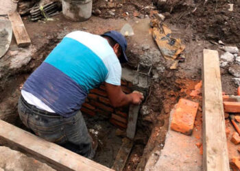 Sigue rehabilitación de redes sanitarias al Oriente de la capital