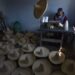Así se producen los sombreros de palma para este 15 de septiembre