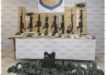 Fiscalía asegura arsenal en Tamuín