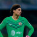 Guillermo Ochoa preocupa por un tema físico