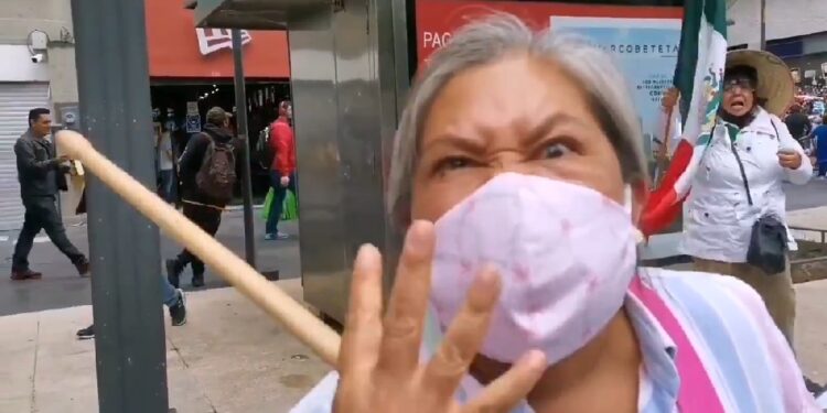 #Video Manifestante del FRENA lanza mensaje de odio a AMLO; “te odio con toda mi alma”