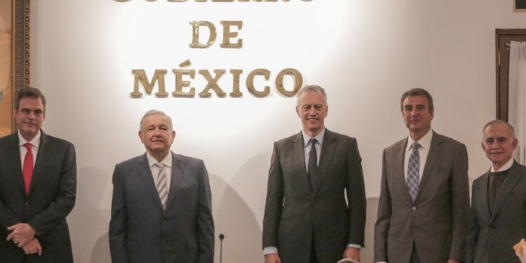 AMLO se reunió con CEO global de Coca-Cola Company