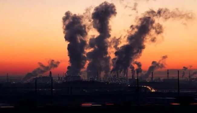Se presenta amparo contra quema de combustibles fósiles en SLP