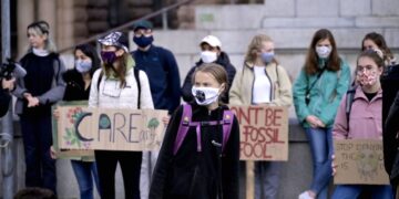 Reaparece Greta Thunberg en protestas por el medio ambiente