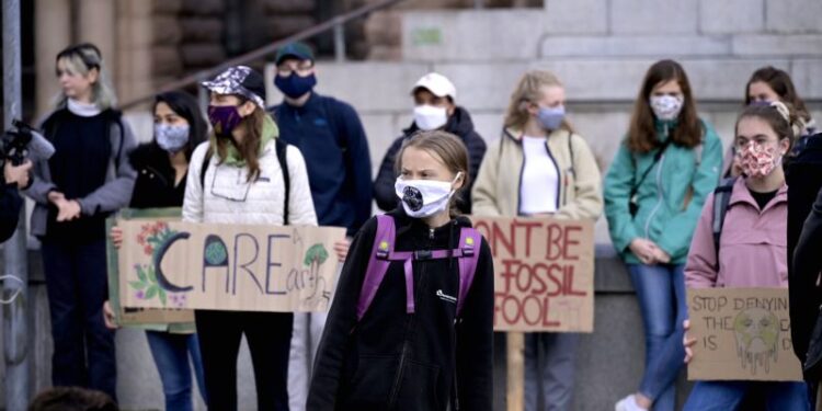 Reaparece Greta Thunberg en protestas por el medio ambiente