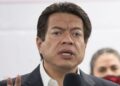 Mario Delgado se compromete a hacer públicos sus gastos de campaña