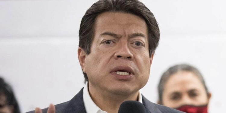 Mario Delgado se compromete a hacer públicos sus gastos de campaña