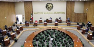 Vinculados a proceso 4 funcionarios del INE por corrupción