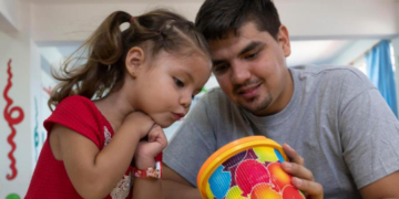 Juego con y de niña(o)s