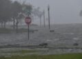 La tormenta tropical Beta avanza hacia Texas y Luisiana