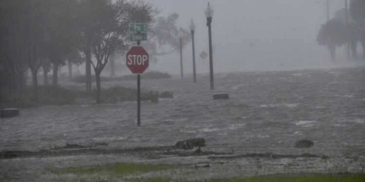 La tormenta tropical Beta avanza hacia Texas y Luisiana