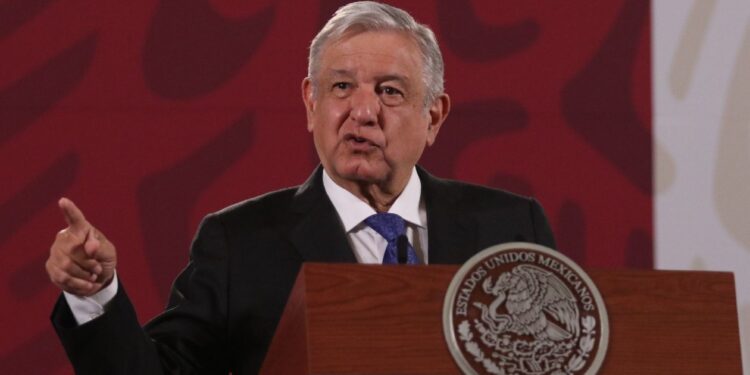 Protesta en CNDH se convirtió en asunto político, asegura AMLO