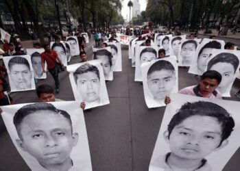 En reunión con AMLO, se reporta avance de 70% en investigación Ayotzinapa