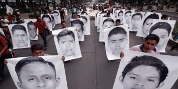 En reunión con AMLO, se reporta avance de 70% en investigación Ayotzinapa