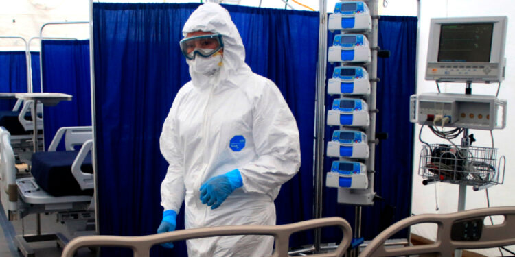 CDMX inicia selección de pacientes con coronavirus para ensayo clínico