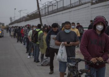 México plantea a EEUU prolongar restricciones en la frontera