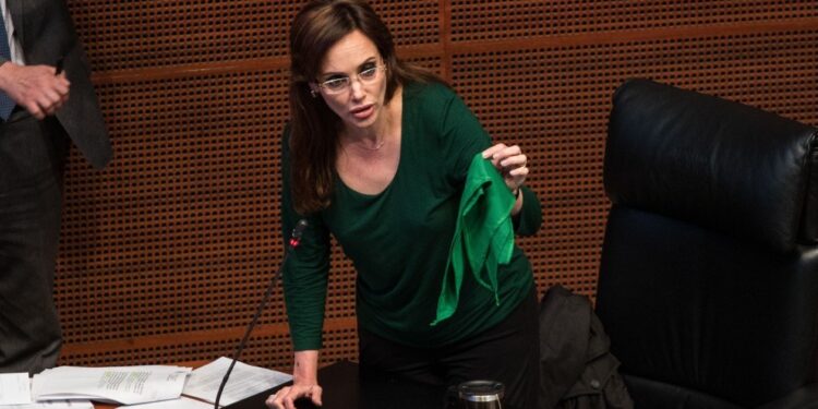 El trapo verde es muerte:  Lilly Téllez