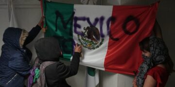 Fiscalía del Edomex libera a mujeres detenidas durante desalojo en CODHEM