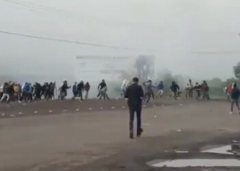 Enfrentamiento entre policías y normalistas de Tiripetío, en Michoacán