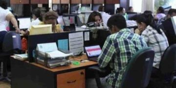 Burócratas regresarán a oficinas hasta enero de 2021 por Covid-19: SFP