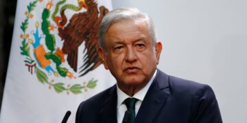 Saldremos de la pandemia con un mejor sistema de salud: AMLO