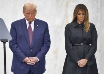 Trump pide unidad en ceremonia para recordar a víctimas del 11S