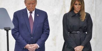 Trump pide unidad en ceremonia para recordar a víctimas del 11S