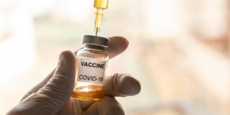 OMS autoriza a China uso de vacuna experimental de covid-19