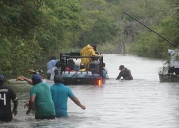 Lluvias por Gamma y Delta dejan inundaciones en comunidades de Campeche