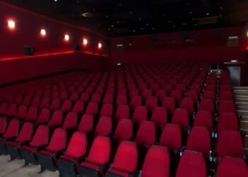 Cerrarán cientos de cines en EEUU y Reino Unido por COVID-19