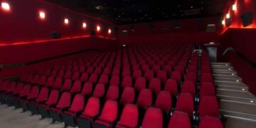 Cerrarán cientos de cines en EEUU y Reino Unido por COVID-19