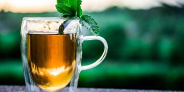 Té verde: cómo reutilizarlo para embellecer la piel y el cabello