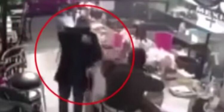 Encañonan a niña y a su madre en un asalto a cafetería en Cuautitlán
