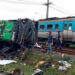 18 muertos en choque entre tren y autobús en Tailandia
