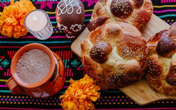 El origen del pan de muerto y sus variedades regionales