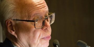 Vacuna contra covid-19 no será la solución completa: Narro