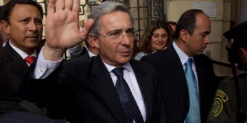 Conceden la libertad inmediata al expresidente colombiano Álvaro Uribe