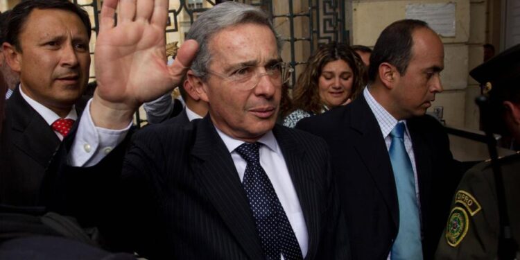 Conceden la libertad inmediata al expresidente colombiano Álvaro Uribe