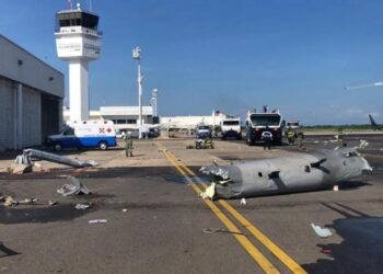 Cae helicóptero en aeropuerto de Villahermosa; se reportan 3 heridos