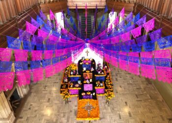 Visita a los altares por el Día de Muertos en espacios culturales