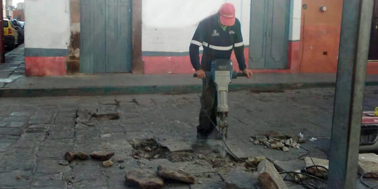 Destinan otros 13 mdp a obras de mantenimiento en la capital