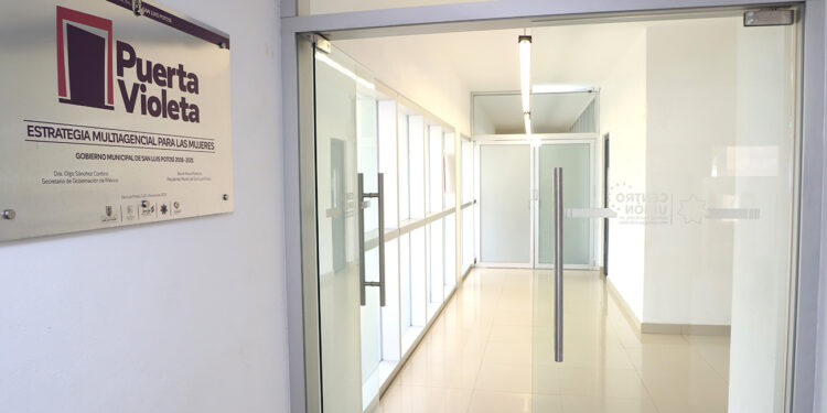 Se invita a mujeres víctimas de violencia a acercarse a “Puerta Violeta”