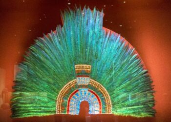 Penacho de Moctezuma no será trasladado a México en 10 años