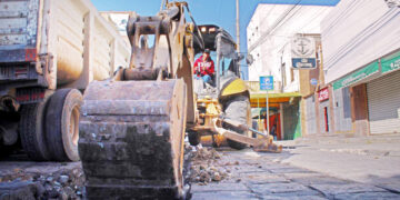 Arranca rehabilitación de drenaje en Centro Histórico