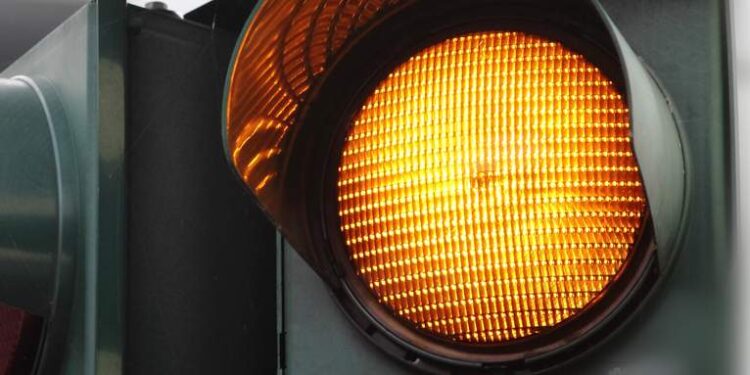En semáforo amarillo seria grave relajar medidas sanitarias