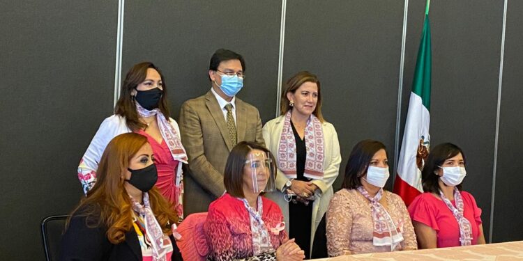 AMEXME promueve campaña para lucha contra cáncer de mama