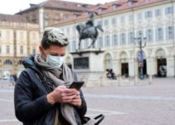 Gobierno de Italia recluta “influencers” para promoción de mascarillas